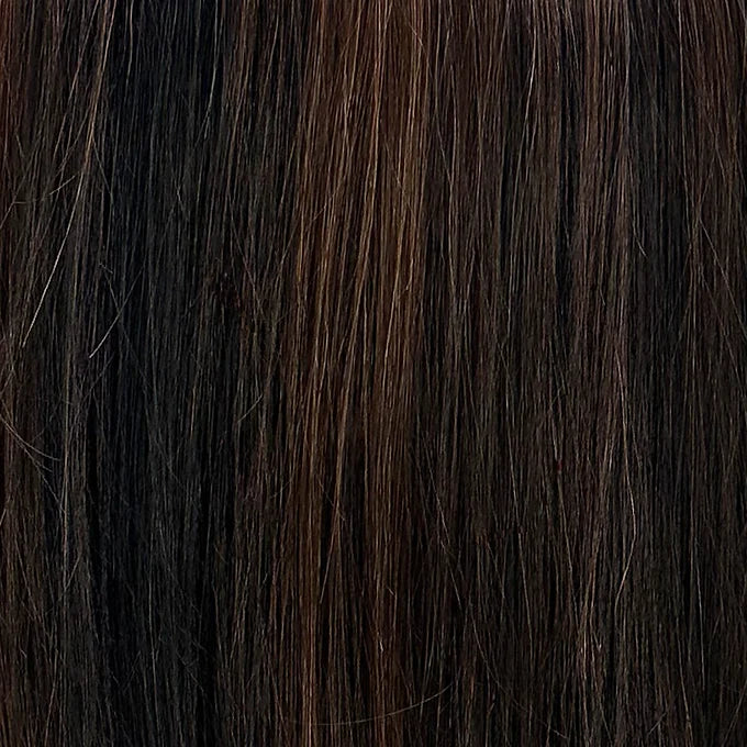 Extension in tessitura di capelli veri, morbide e di alta qualità, disponibili nei saloni Paradise a Milano o acquistabili online.