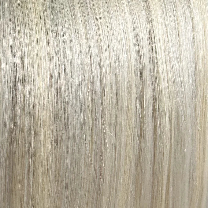 Extension capelli a tessitura ‘ICY’ in biondo freddo, realizzate in capelli veri di qualità premium: sottilissime, morbide e con volume pieno fino alle punte. Perfette per un look luminoso, elegante e dal finish naturale e impeccabile.