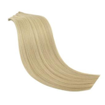 Extension capelli a tessitura ‘ICY’ in biondo freddo, realizzate in capelli veri di qualità premium: sottilissime, morbide e con volume pieno fino alle punte. Perfette per un look luminoso, elegante e dal finish naturale e impeccabile.