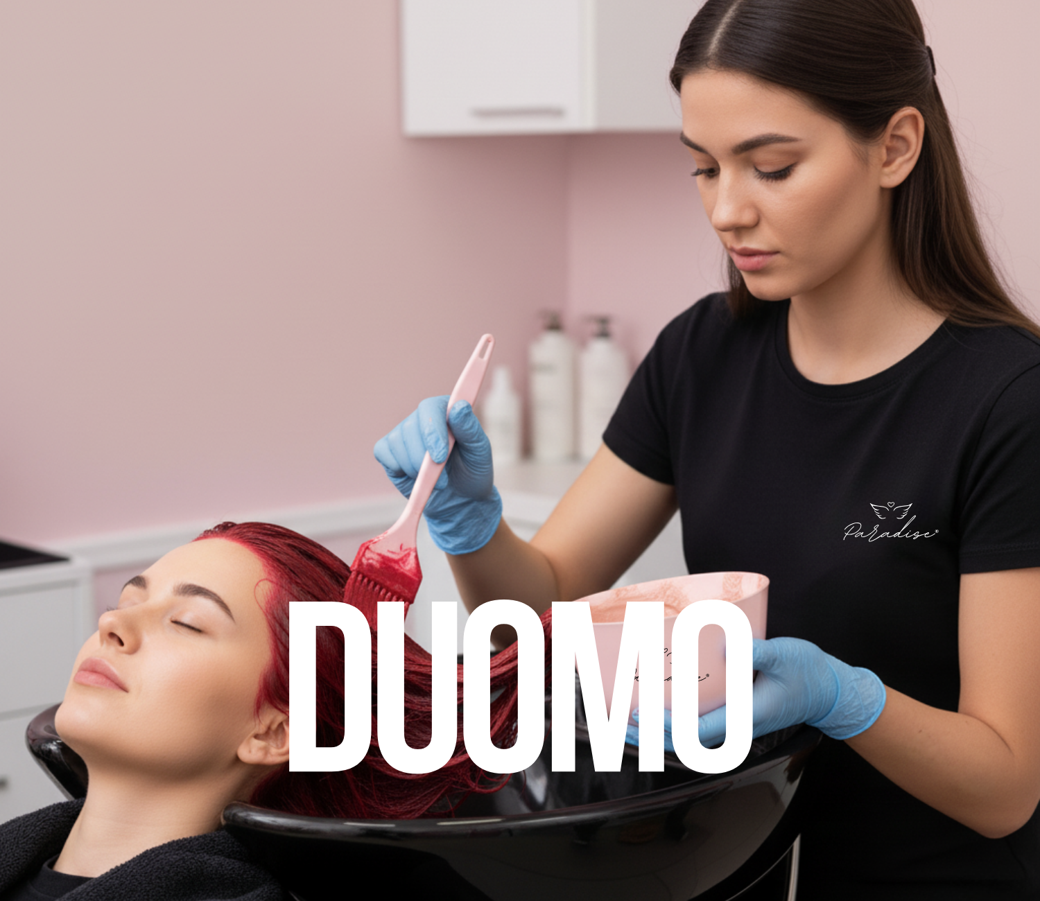 Trattamento di alta qualità sotto forma di shampoo/maschera, con risultati raffinati e naturali di alta qualità. Perfetto per chi vuole un risultato veloce e luminoso.