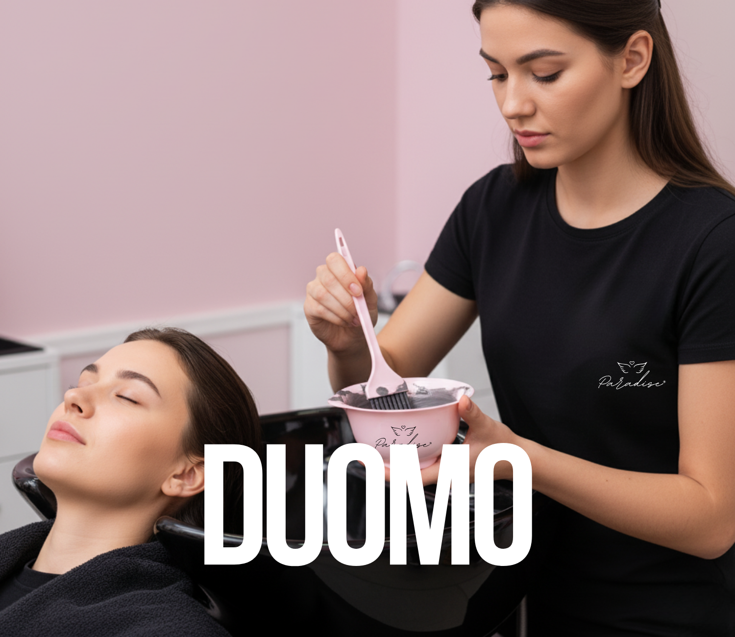 Perfezionamento del colore con servizio professionale, con risultati di alta qualità garantiti per eliminare riflessi indesiderati e donare lucentezza.