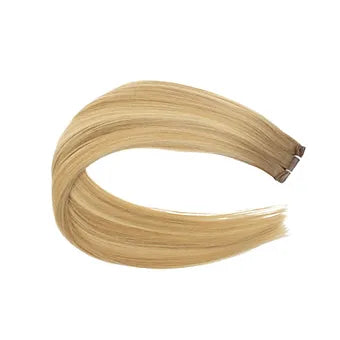 Scopri le Extension Capelli Veri Paradise in colore balayage biondo cenere scuro, ideali per un look luminoso e naturale.