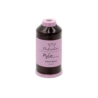 Filo professionale nella raffinata tonalità Auburn Brown, ideale per extension a filo su capelli castano ramato o con riflessi caldi.
La nuance ben bilanciata assicura un’applicazione discreta e armoniosa, perfettamente integrata con la chioma naturale.
Realizzato in materiale resistente, sottile e flessibile, garantisce tenuta sicura, comfort durante l’uso e lunga durata nel tempo.
Perfetto per chi desidera personalizzare o sostituire il filo delle proprie extension con precisione e massima compatibilità.
