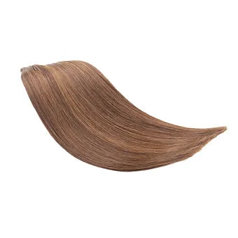Castano Chiaro: Ottieni volume e lunghezza naturale con le extension Paradise in castano chiaro, perfette per un look elegante